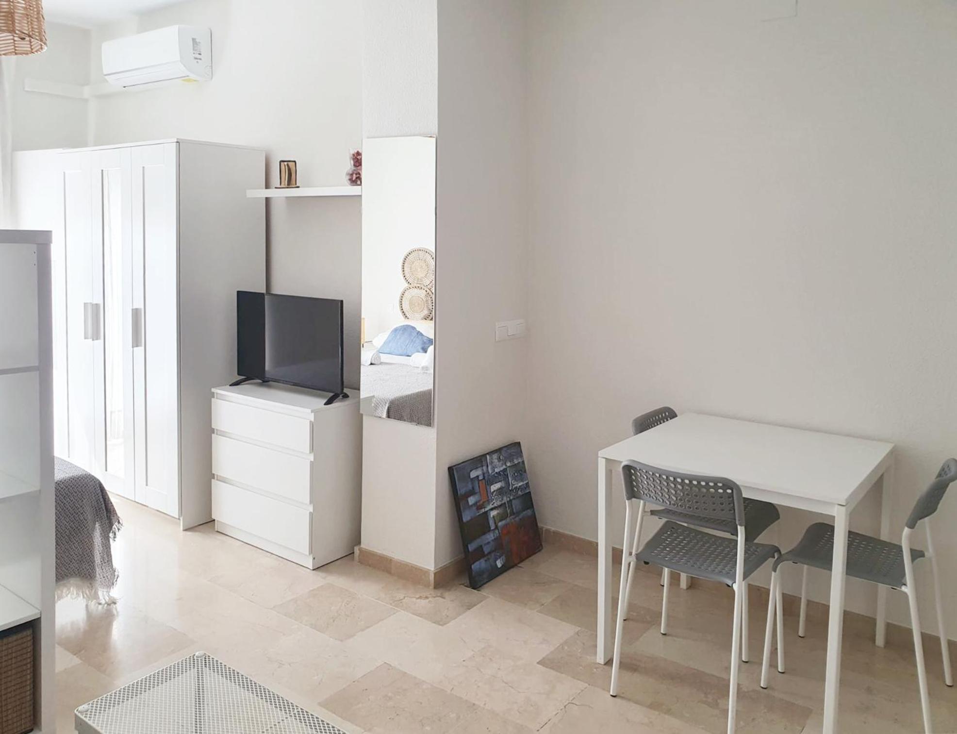 Sol Y Arte Suites Malaga Centro Exterior photo