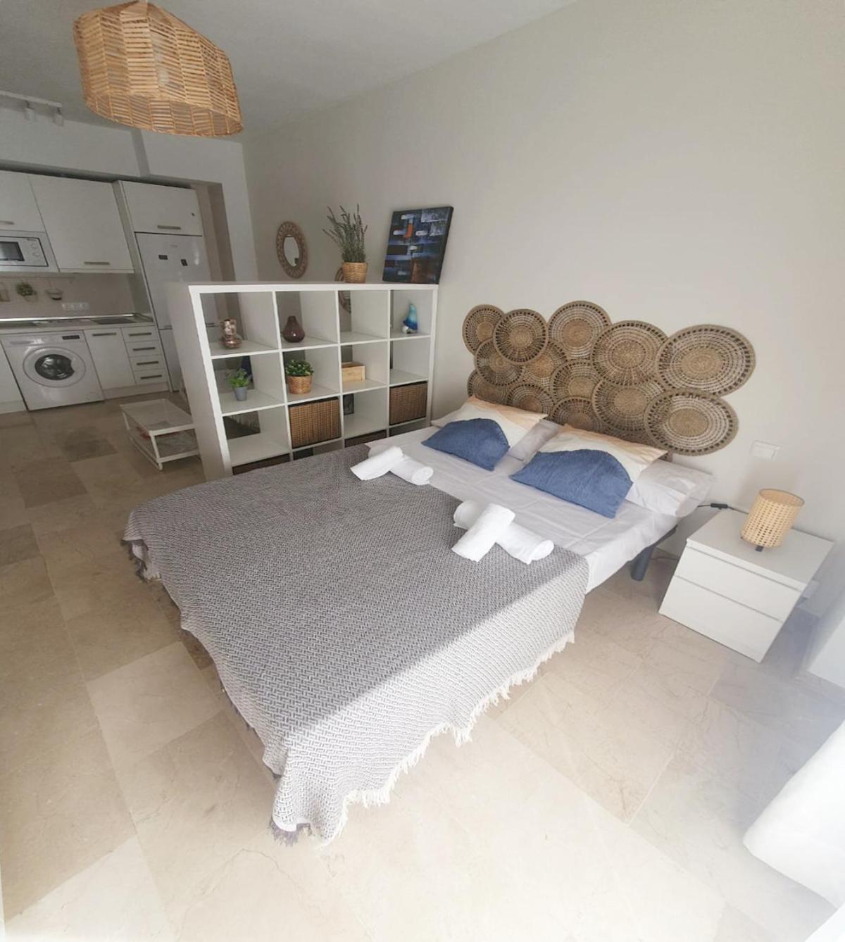 Sol Y Arte Suites Malaga Centro Exterior photo
